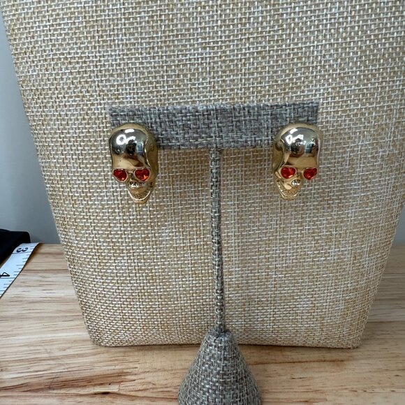 Gold Skull Earrings With Orange Heart-Shaped Eyes For Pierced Halloween & Fall - Picture 5 of 8